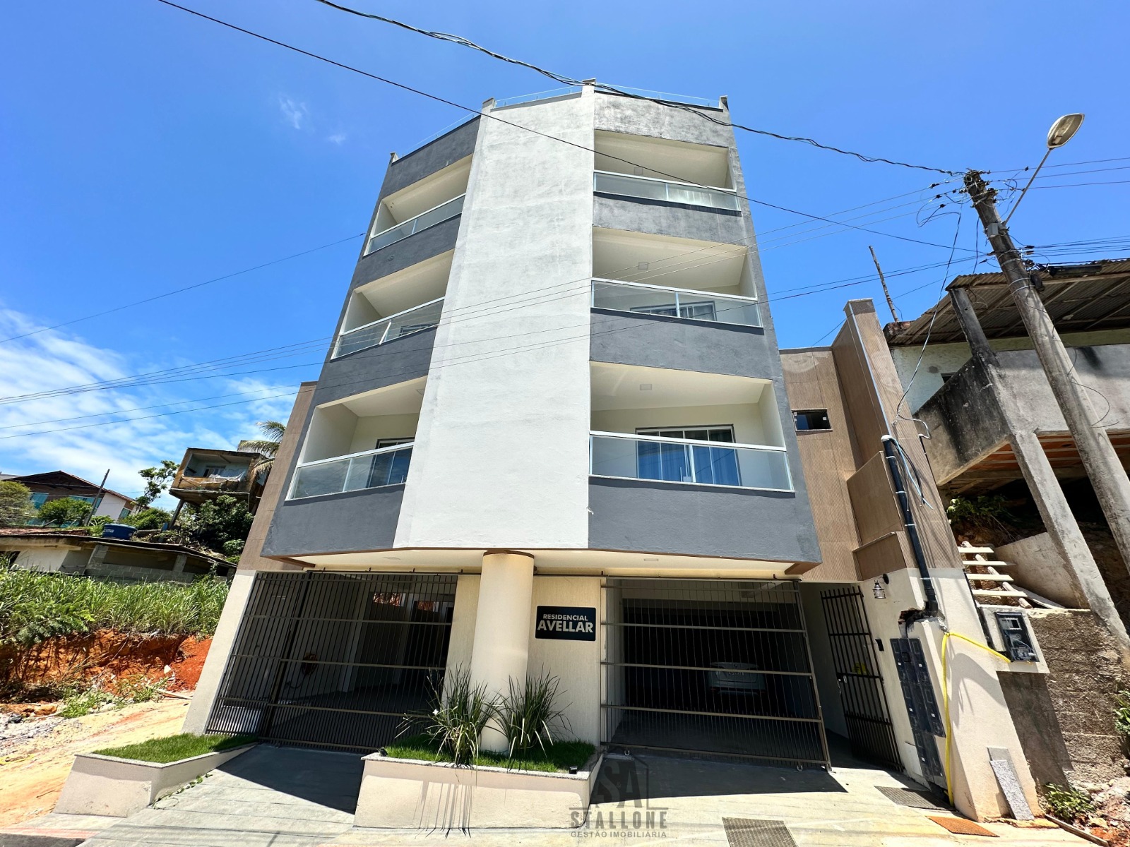 Apartamento novo, 2 quartos sendo 1 suíte com varanda, em Iriri/ES