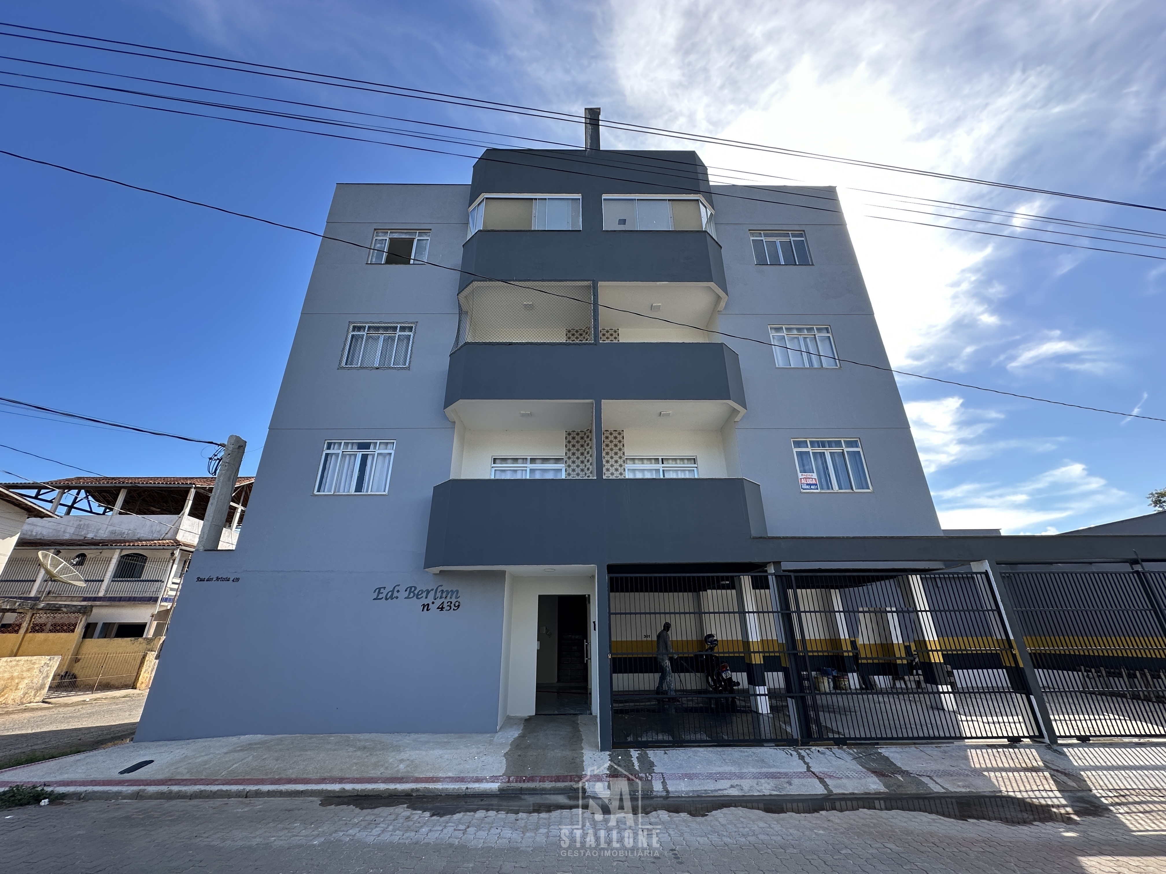 Cobertura duplex nova, localizada à 350m da Praia de Piúma/ES