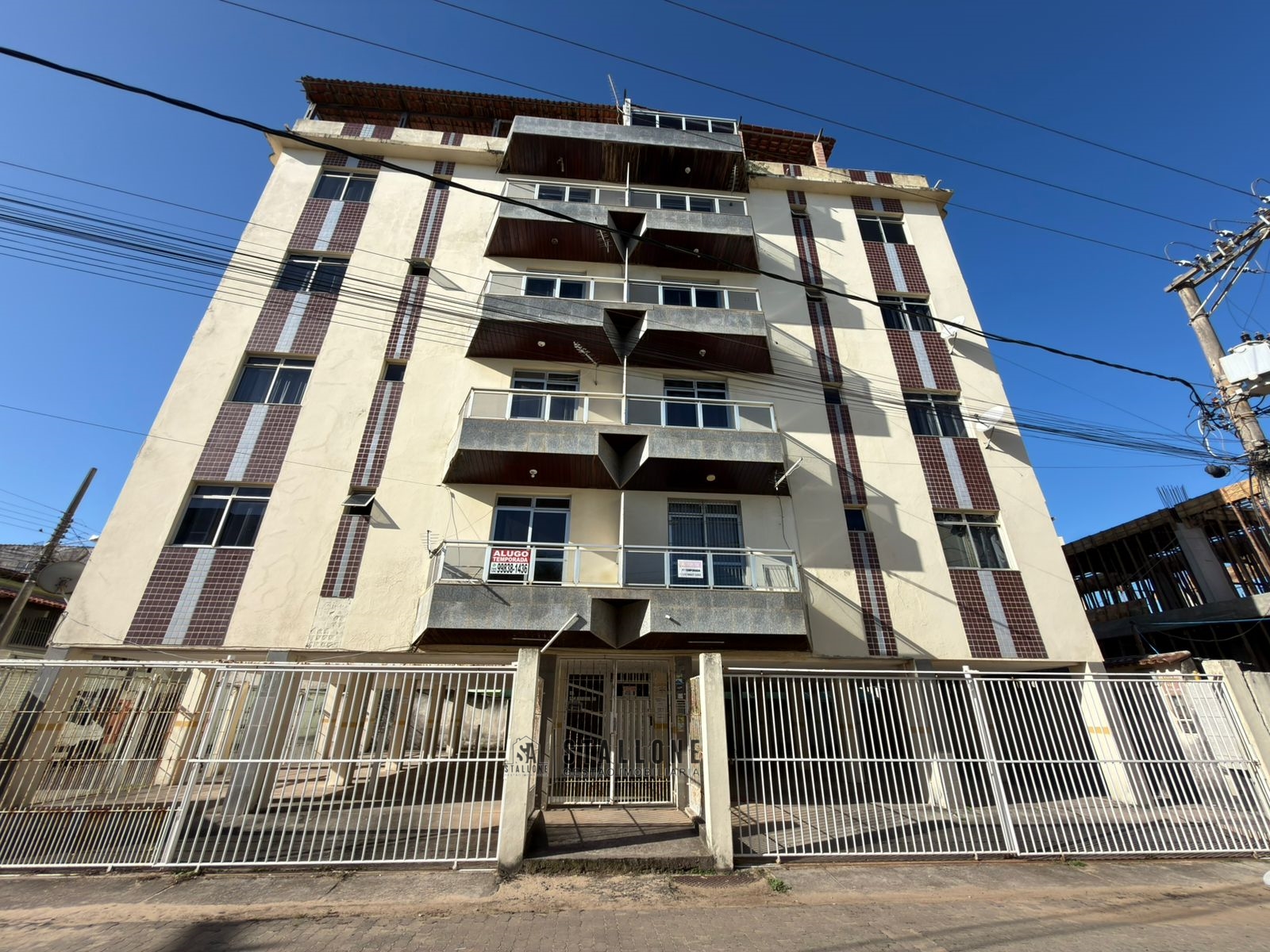 Apartamento com vista permanente para o mar, na quadra da Praia de Piúma/ES
